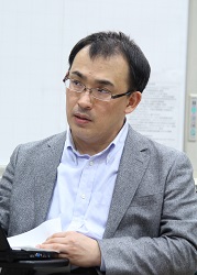 佐藤氏